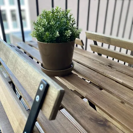 Eiwelhome - Stilvoll, Urban-ruhig Schlafen, Bahnhofsnah, Balkon