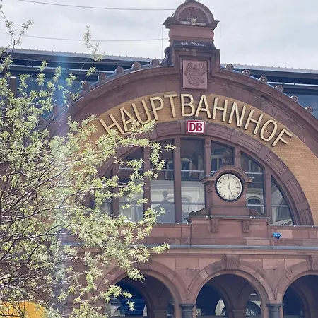 Eiwelhome - Stilvoll, Urban-ruhig Schlafen, Bahnhofsnah, Balkon