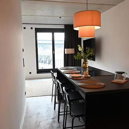 Apartamento Eiwelhome - Stilvoll, Urban-ruhig Schlafen, Bahnhofsnah, Balkon