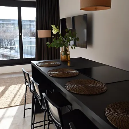 Eiwelhome - Stilvoll, Urban-ruhig Schlafen, Bahnhofsnah, Balkon *