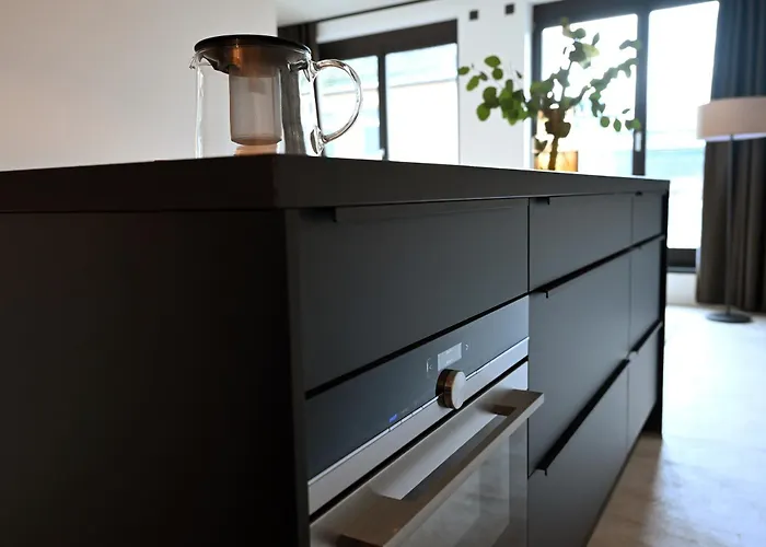 Apartment Eiwelhome - Stilvoll, Urban-ruhig Schlafen, Bahnhofsnah, Balkon