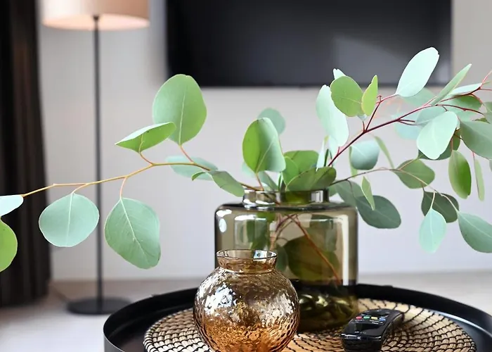 Eiwelhome - Stilvoll, Urban-ruhig Schlafen, Bahnhofsnah, Balkon