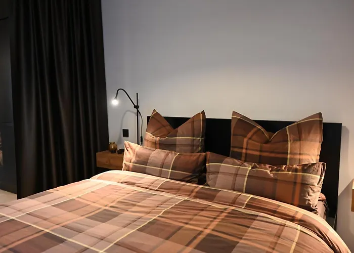 Eiwelhome - Stilvoll, Urban-ruhig Schlafen, Bahnhofsnah, Balkon Apartment Erfurt