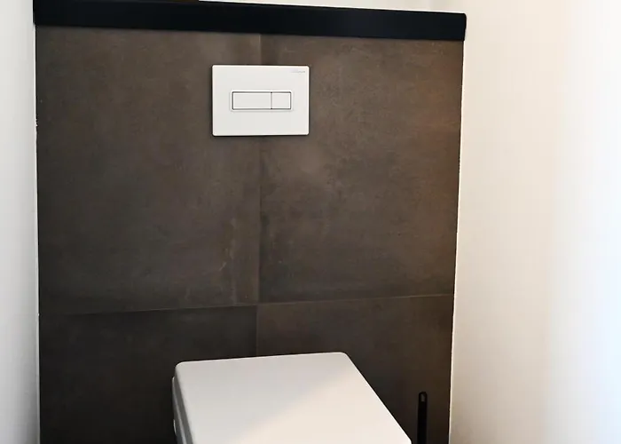 Eiwelhome - Stilvoll, Urban-ruhig Schlafen, Bahnhofsnah, Balkon Apartment