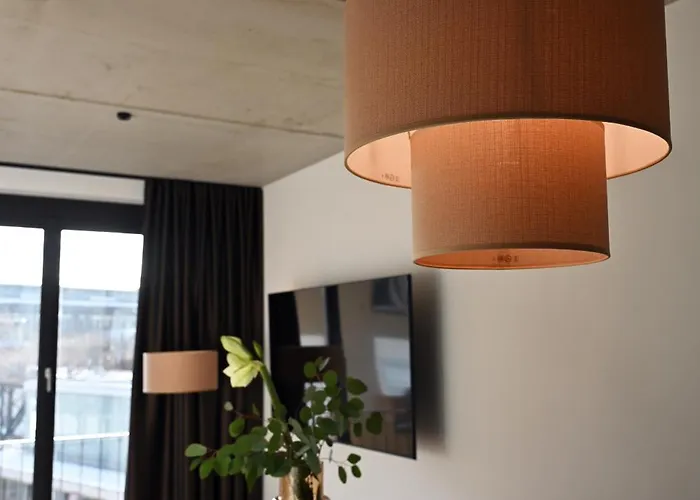 Daire Eiwelhome - Stilvoll, Urban-ruhig Schlafen, Bahnhofsnah, Balkon *