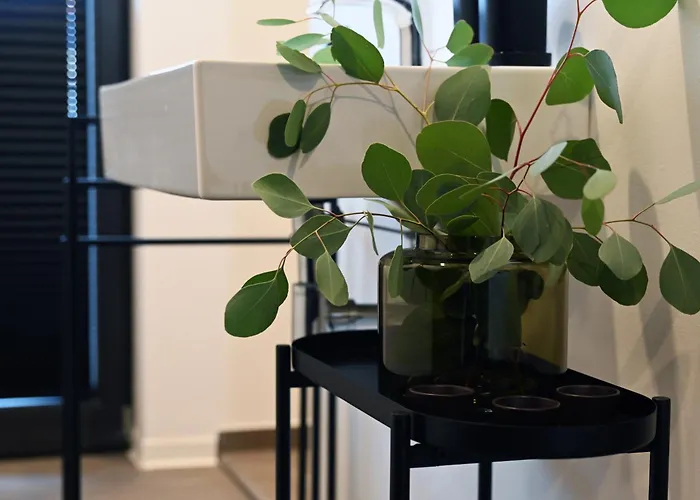 Eiwelhome - Stilvoll, Urban-ruhig Schlafen, Bahnhofsnah, Balkon Daire