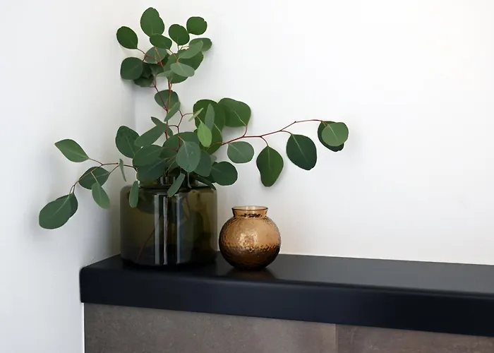 Apartment Eiwelhome - Stilvoll, Urban-ruhig Schlafen, Bahnhofsnah, Balkon